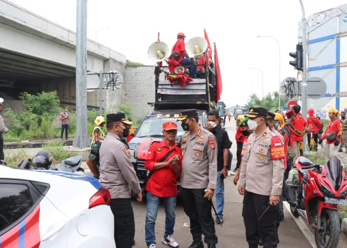 Paslon Independen Lolos Sebagai Paslon Bupati Dan Wakil Bupati Halo Dunia